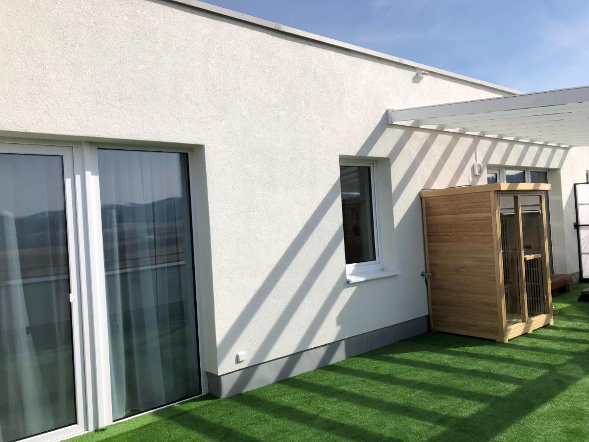 Tatra billetee apartmán s luxusným výhľadom na VysokéTatry a súkromným wellness Poprad Exterior foto